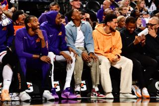 位可攻可守 位可攻可守